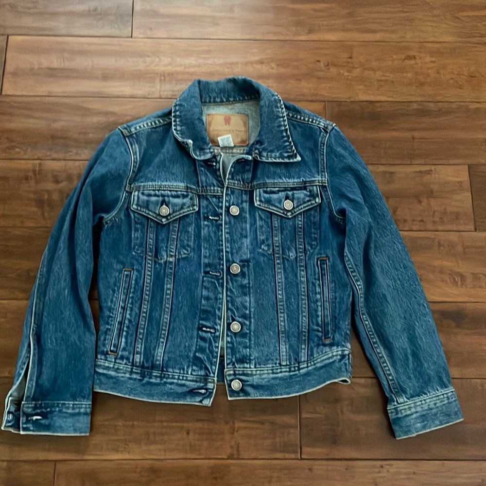 Abercrombie & Fitch women’s denim jacket, size medium